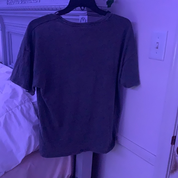 Grey shirt - Picture 2 of 2